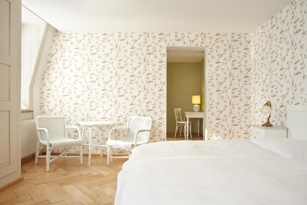 Hotel Terrasse Am See Vitznau Room photo